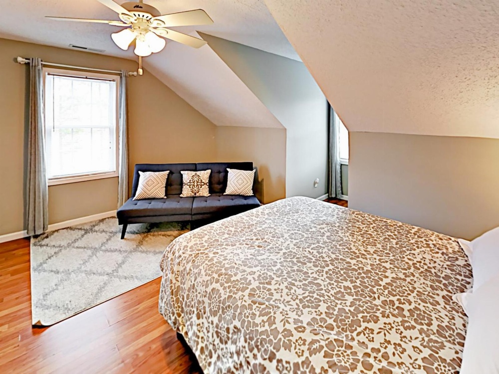 4 Bedrooms Country Home Main image