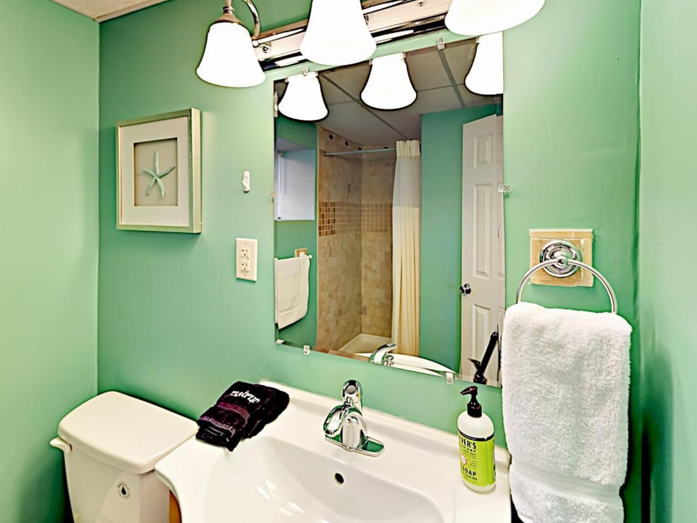 4 Bedrooms Country Home